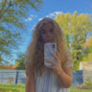 Meet your Posher, Sophia